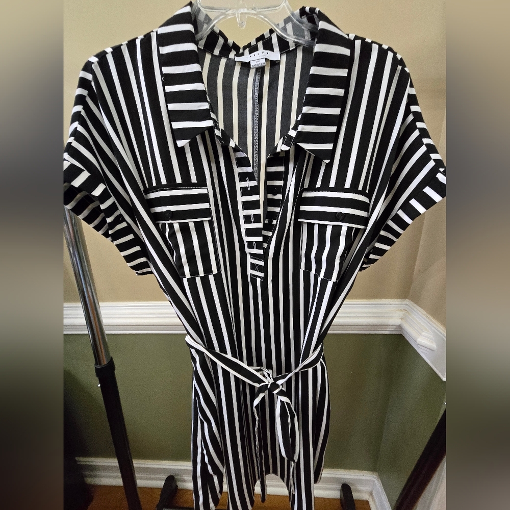 FAVLUX-Striped Pattern- BLK & WHT